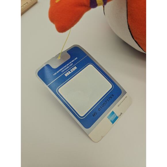 VTG 2005 NBA Branded Los Angles Lakers Basketball Plush Rare NWT - Picture 10 of 11